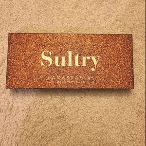 Anastasia Beverly Hills Sultry Palette BNIB